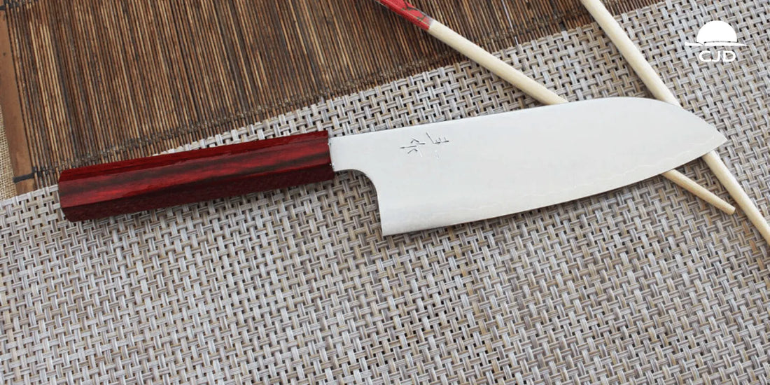 Tout savoir sur l'acier SG2, utilisé dans les couteaux japonais haut de gamme