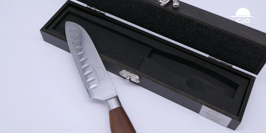 Gyuto vs Santoku : Lequel couteau choisir ?
